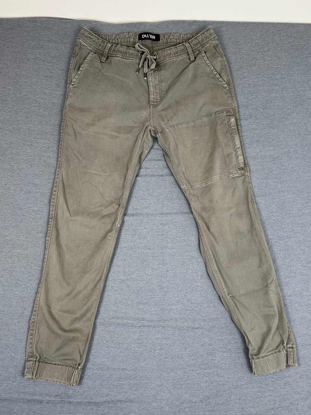 DUER Men’s Stone Taupe Olive Cargo Jogger Pants